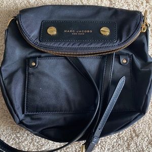 Black crossover Marc Jacobs purse